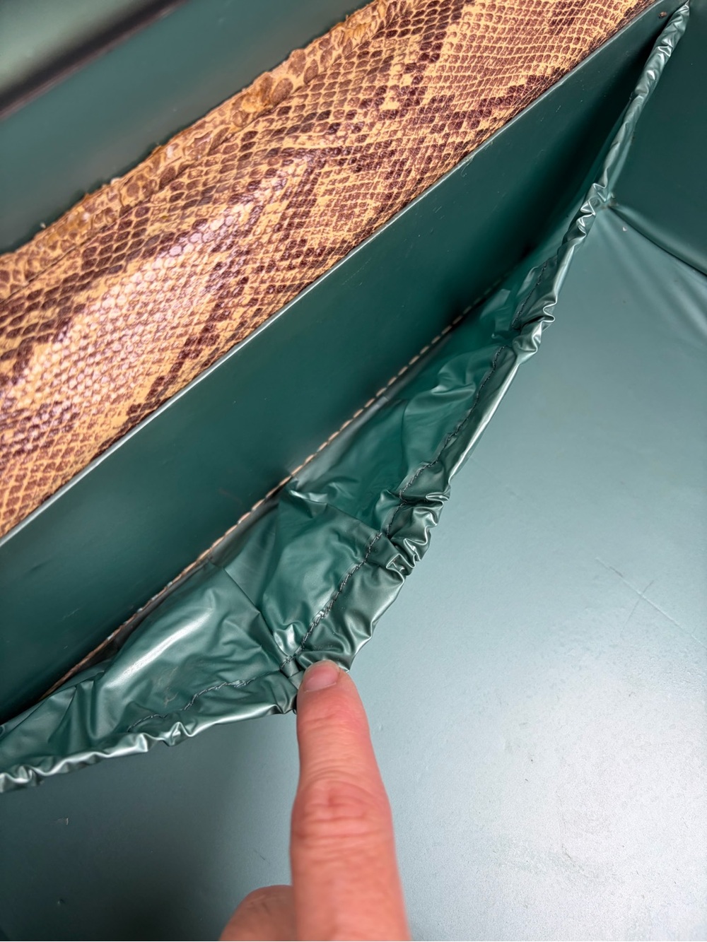 Vintage Toiletries Shortrip Case Snakeskin 🐍 - Picture 12 of 13